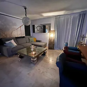 Apartment Ein Charmanter Zweifamilienhaus, Berlin