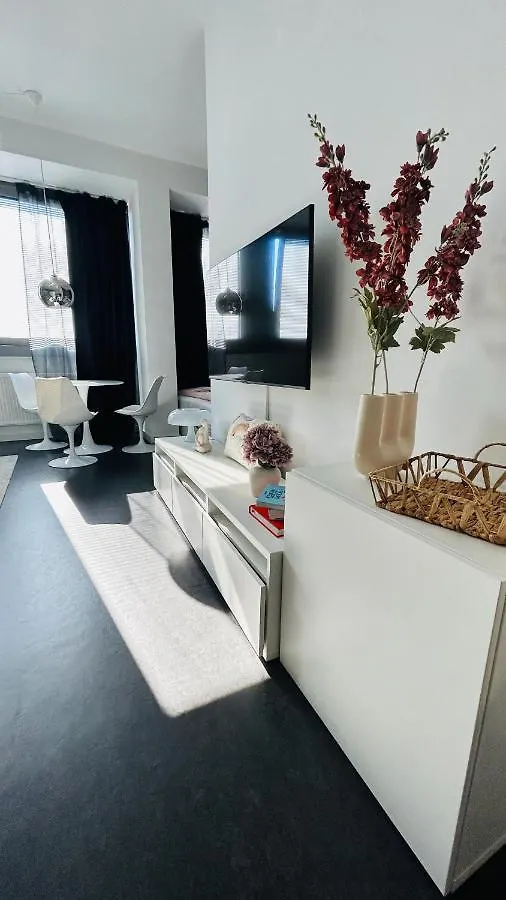 Skyview Studio Apartments At Berlin Kreuzberg-Mitte