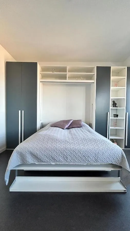 Skyview Studio Apartments At Berlin Kreuzberg-Mitte
